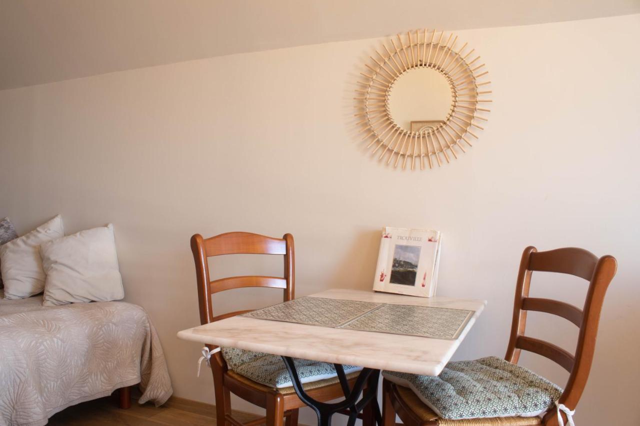 Bed and Breakfast Du coté de chez Swann 1 Trouville-sur-Mer Zewnętrze zdjęcie